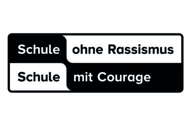 Schwarz-weißes Logo der Aktion Courage für Schulen im Netzwerk Schule ohne Rassismus - Schule mit Courage